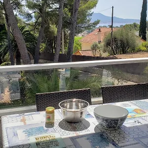 Grand T2 Vue Calme Climatise 500 M Village Et Parking Gratuit Sanary-sur-Mer